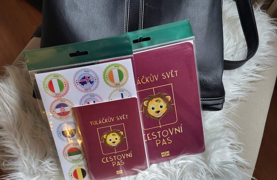 Dětský cestovní pas se samolepkami 