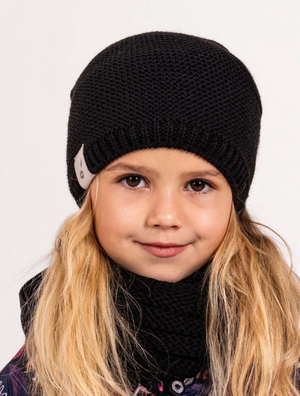Pletená čepice Unuo černá dámská