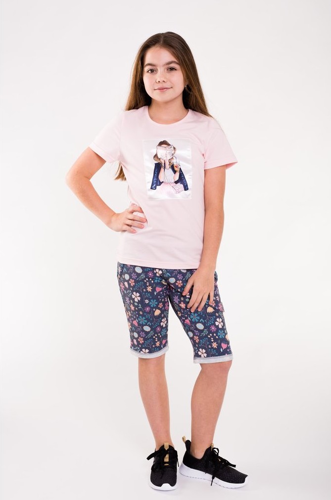 Dívčí tričko Betty mode vel. 152-164 krémové s nádechem do oranžova dívka s knihou