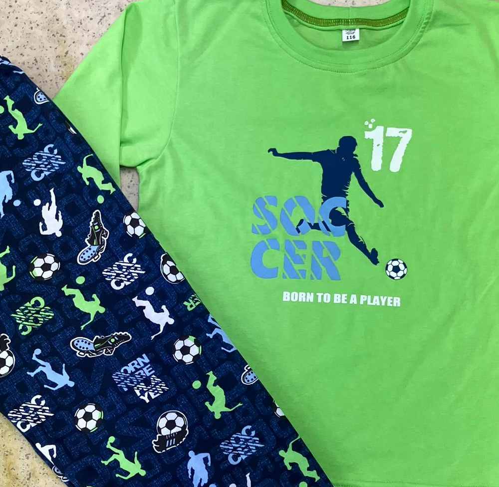 Chlapecké pyžamo Betty Mode zelené fotbal