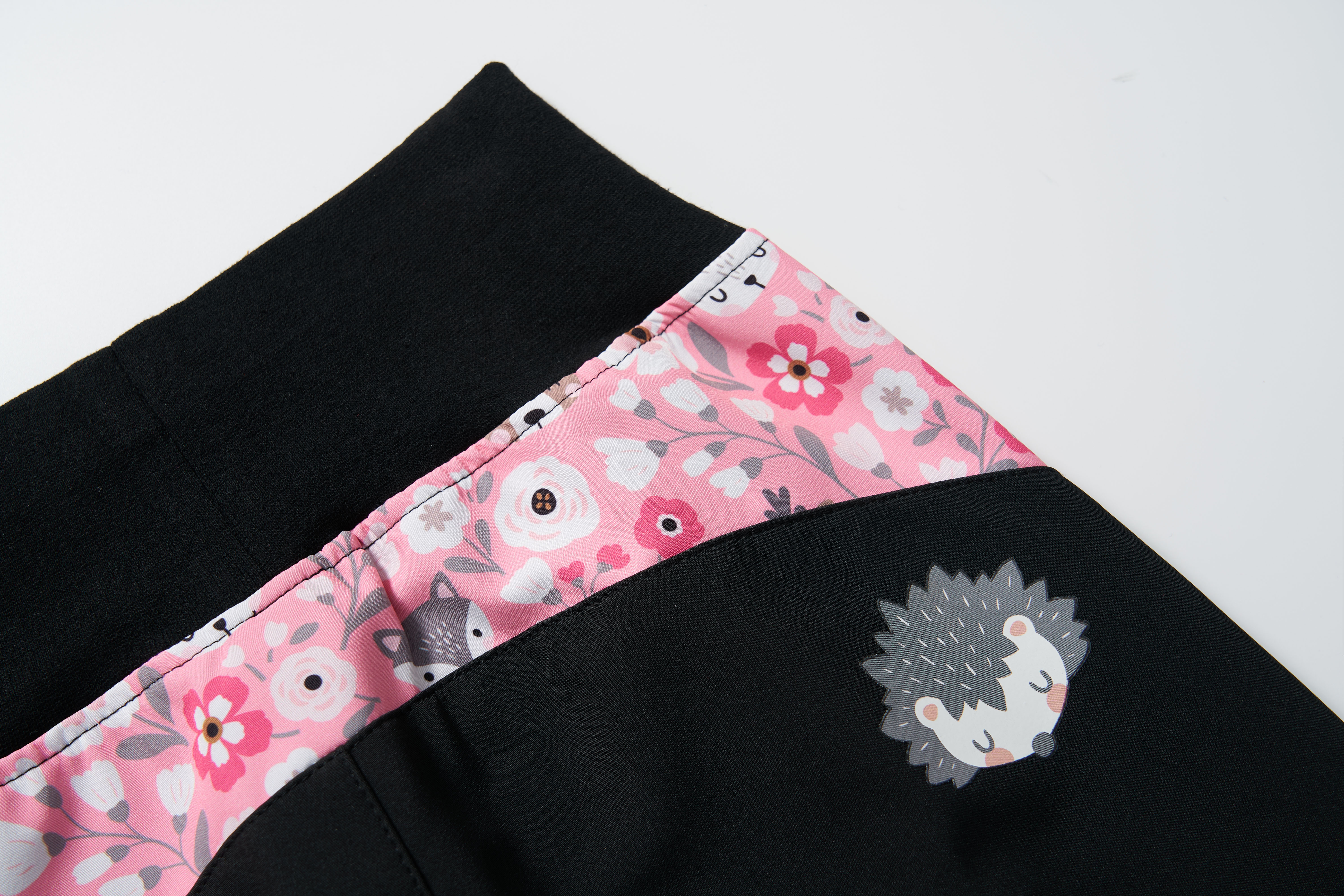 Dívčí softshellové kalhoty Wolf B2585 (JARNÍ BEZ FLEECU) černé s růžovou - ježek