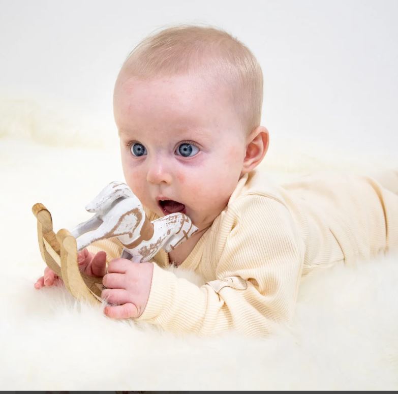 Dětské rostoucí body Esito žebrované smetanové