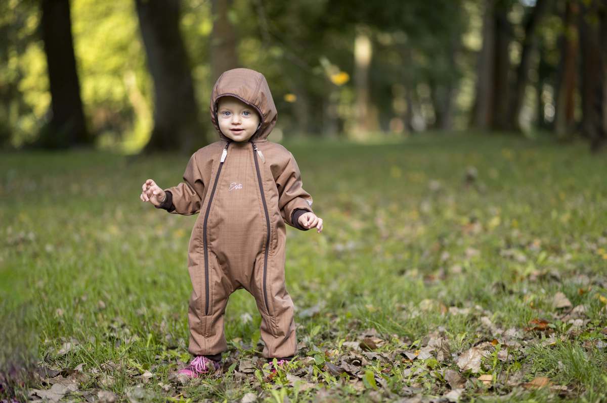 Dětská rostoucí zimní softshellová kombinéza Esito s umělým kožíškem - hnědá