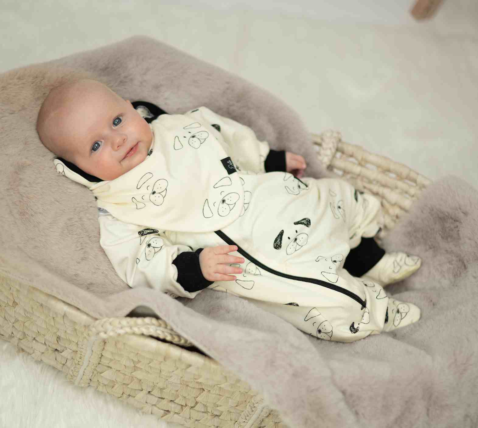 Rostoucí dětský teplákový overal TLAPKA smetanový