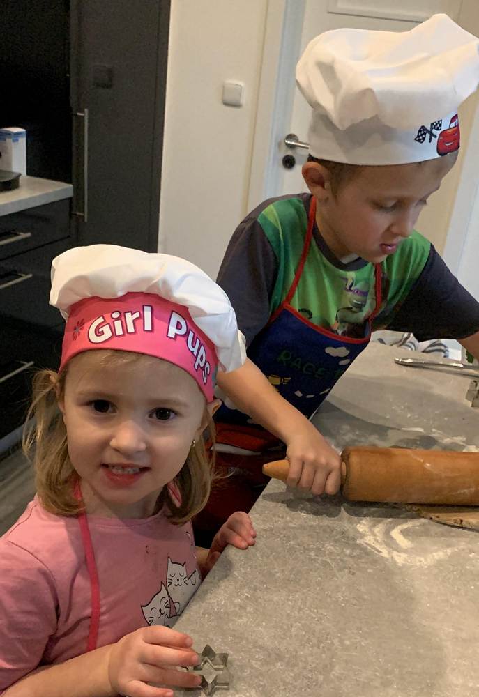 Dívčí kuchařská sada - zástěra a kuchařská čepice Peppa Pig