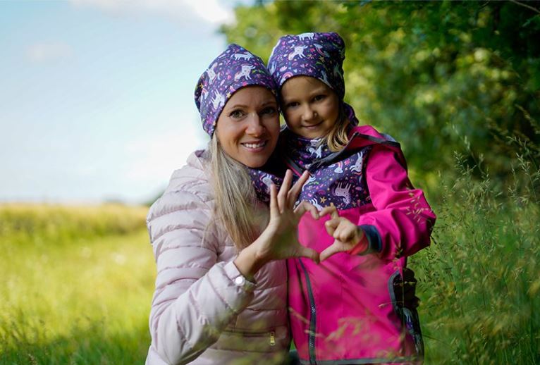 Fleecová čepice Unuo jednorožci - dámská varianta